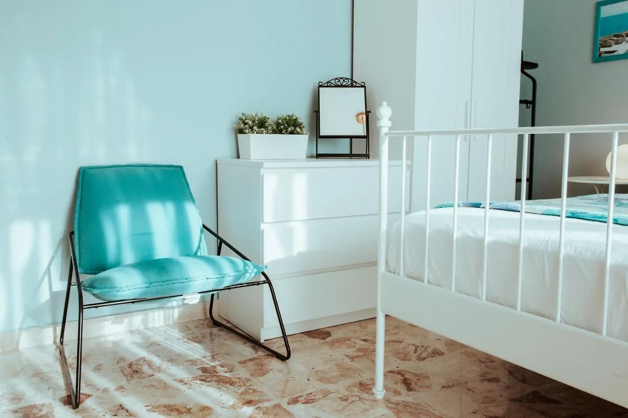 Sostanza - Rooms In Κατάνια Πανσιόν